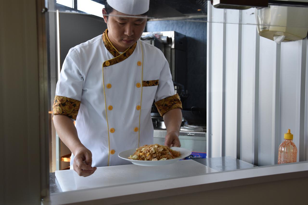 Hotel & Restaurant Great Wall - Airport Szarajevó Kültér fotó